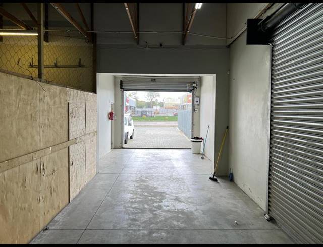 BUSINESS PROPERTY TO RENT IN WALMER